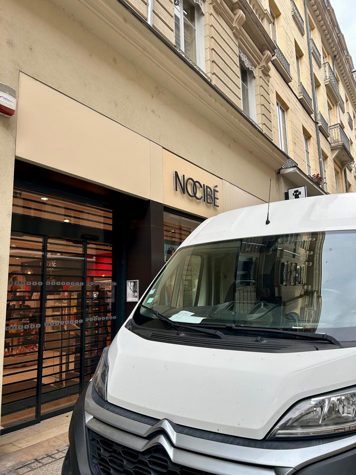 WhatsApp Image 2025-12-03 Ă 14.52.41_93d6286a.jpg